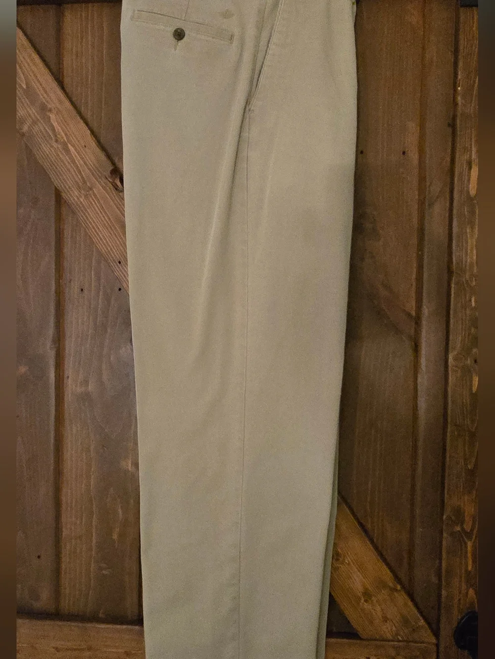 Dockers Relaxed Fit Tan Flat-Front Khaki Chinos 34x32